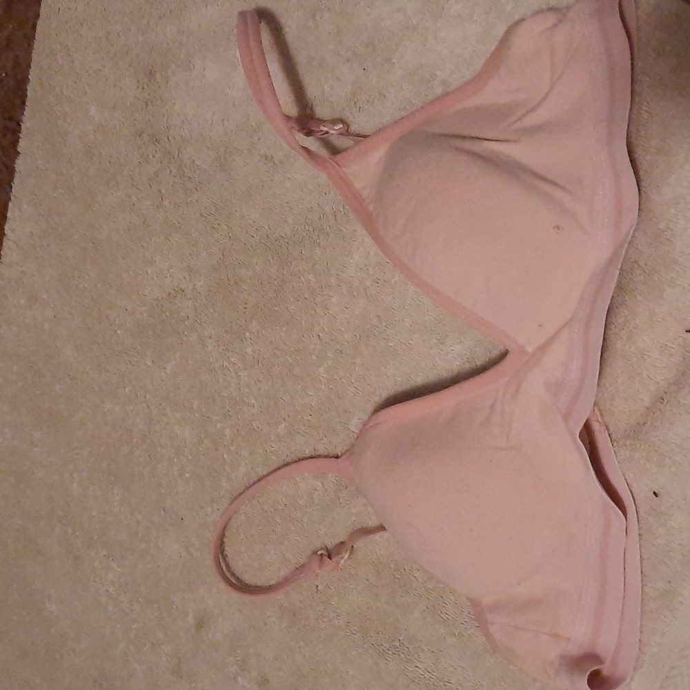 Bras - Picture 16 of 16